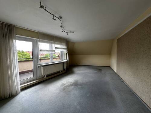 Wohnzimmer - Etagenwohnung mit 89,00 m² in Nürnberg zum Kaufen