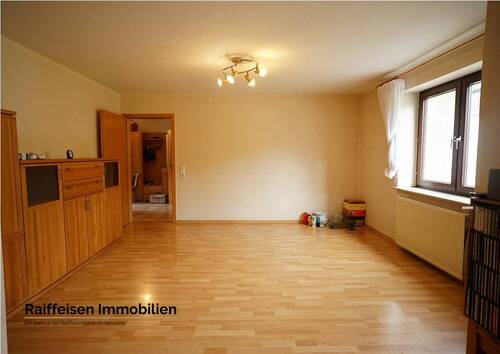 Raiffeisenstraße 3 - Mehrfamilienhaus, Wohnhaus mit 212,50 m² in Schauenburg / Hoof zum Kaufen