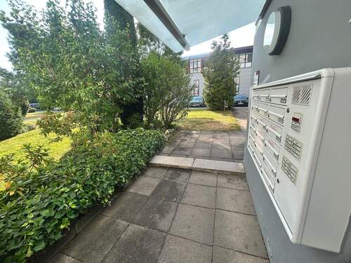 Hauseingang - Etagenwohnung mit 106,40 m² in Balingen zum Kaufen