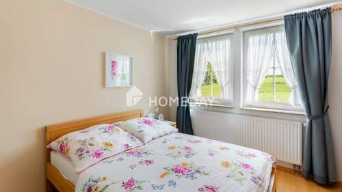 1. OG Schlafzimmer 2 1 - 