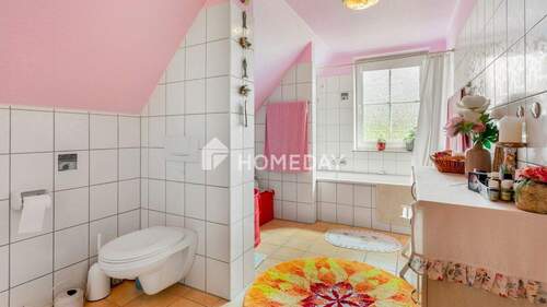 1. OG Badezimmer 1 - 
