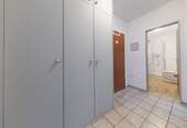 Flur mit Einbauschrank - 