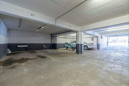 Tiefgaragenstellplatz - 