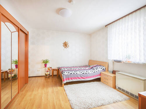Schlafzimmer EG - Doppelhaushälfte mit 97,10 m&sup2; in Graben-Neudorf / Graben zum Kaufen
