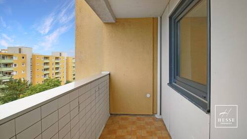 Balkon (West-Ausrichtung) - 2 Zimmer Etagenwohnung in Berlin