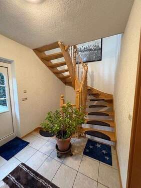 Hauseingang Treppenhaus - 