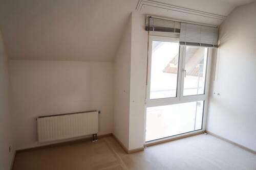 Kinderzimmer/Büro - 