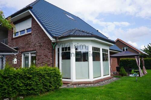 Ansicht - Großzügiges Einfamilienhaus in Cuxhaven-Groden - 7 Zimmer, schöner Garten & Doppelgarage