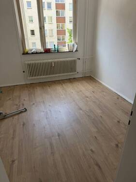 20260608_104855000_iOS 2 - 3 Zimmer Etagenwohnung zur Miete in Kassel