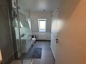 DG-Bad mit Dusche 2 - 