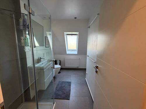 DG-Bad mit Dusche 2 - 