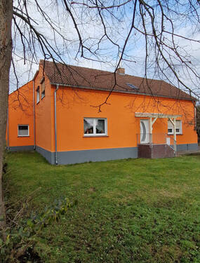 Außenansicht - 3 Raum Wohnung mit Kamin - 640,00 EUR Kaltmiete, ca.  104,50 m² Wohnfläche