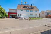 Eine Gebäude mit viel Potential - 8 Zimmer Mehrfamilienhaus, Wohnhaus zum Kaufen in Weinstadt