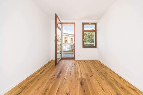 Schlafzimmer 1 - 5 Zimmer Etagenwohnung in Leipzig