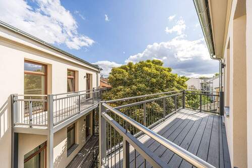 Balkon - Etagenwohnung mit 121,00 m² in Leipzig zum Kaufen