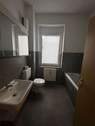 Badezimmer - Helle 1,5 Zimmer Wohnung mit Tageslichtbad in zentraler Lage