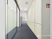 Flur - 8 Zimmer Büro in Regensburg / Prüfening