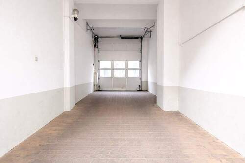 Durchfahrt - 3 Zimmer Etagenwohnung in Leipzig