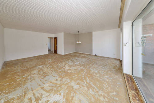 Wohn-/Esszimmer - 