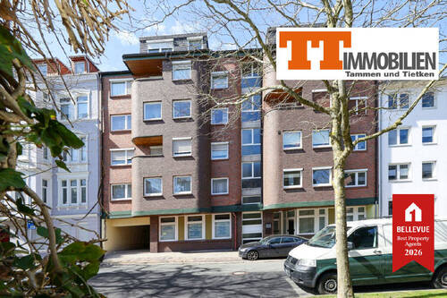 Außenansicht - TT bietet an: Großzügige 3-Zimmer-Eigentumswohnung am Kurpark mit Westbalkon, Fußbodenheizung, Fahrstuhl und Carport!