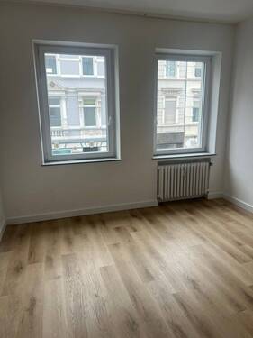 Arbeits-/Kinderzimmer - 