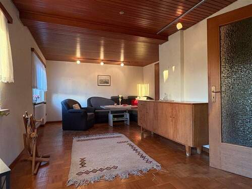 Wohn- und Esszimmer - 