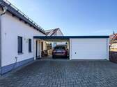 Garage und Carport - 