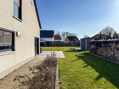 Weg zum Grundstück - 