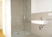 Bad mit Dusche - 3 Zimmer Etagenwohnung in Wedel