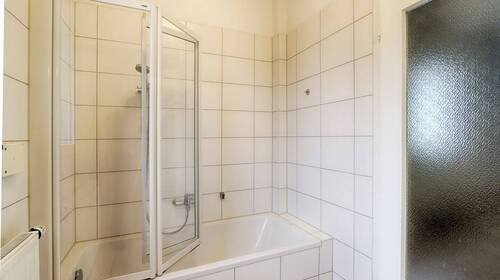 Badezimmer Wohnung 1. OG - 