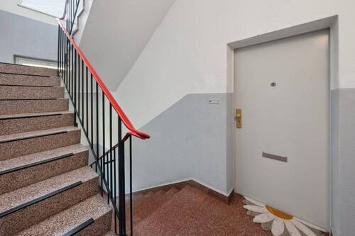 Bild 2 - 2 Zimmer Etagenwohnung zum Kaufen in Berlin