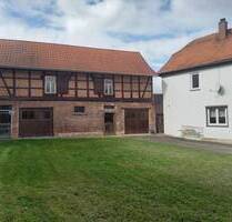 Landleben genießen: Guter Platz zum Wohnen für die große Familie. Vierseitenhof in Sonneborn.