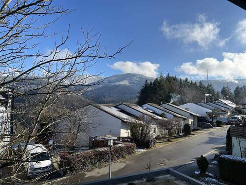 Ausblick von der Dachterrasse - 5 Zimmer Einfamilienhaus zum Kaufen in Horben