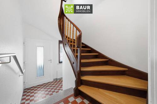 EG Treppenhaus - Mehrfamilienhaus, Wohnhaus mit 186,00 m&sup2; in Weingarten zum Kaufen