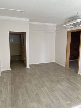 Büro 3 - 