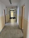 Blick vom Flur aus zum Eingang - 