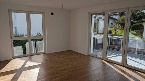 Wohn-Essbereich (real) - 
