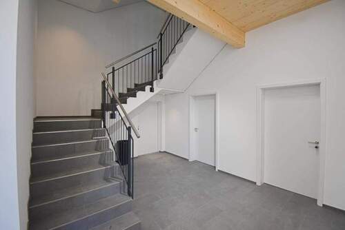 Treppenhaus - 2 Zimmer Büro zur Miete in Reichenau
