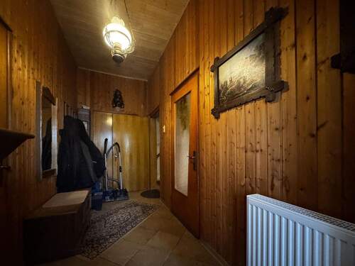 Erdgeschoss - Eingangsbereich... - Einfamilienhaus mit 250,00 m&sup2; in Lübbecke zum Kaufen