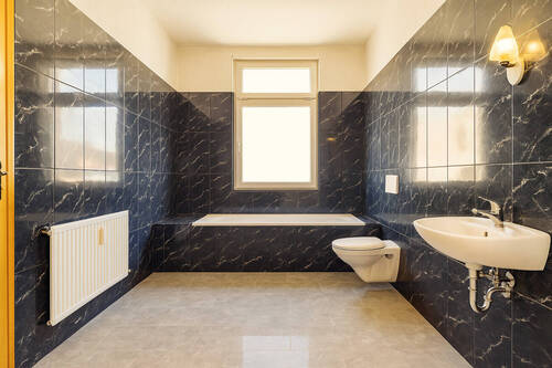 Badezimmer leergeräumt - 