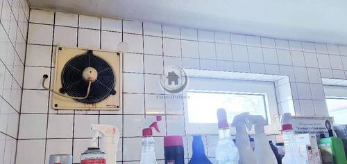 Deckenhoche Fliesen und Lüfter - Einfamilienhaus in Iserlohn zur Miete