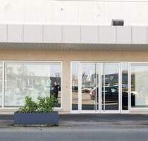 HIER IST WAS LOS: Ladengeschäft 