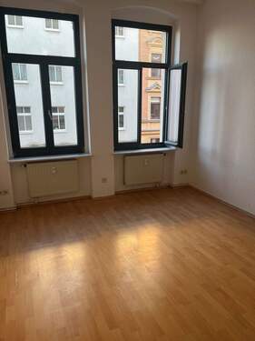 Wohnraum 1 - 4 Zimmer Etagenwohnung zur Miete in Halle (Saale)