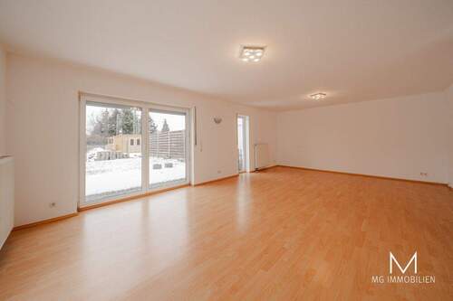 Wohn- und Esszimmer - 