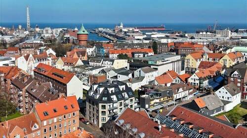 so nah zur Elbe und zum Hafen - Etagenwohnung mit 95,50 m&sup2; in Cuxhaven zum Kaufen