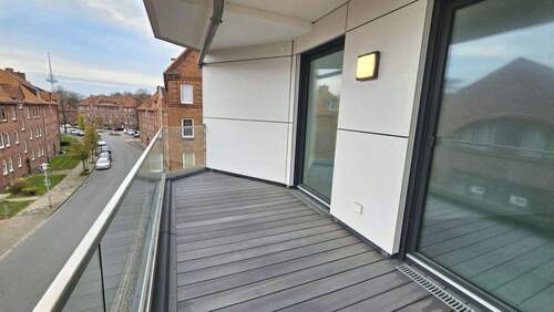 9,7 m² große Süd-Loggia - 