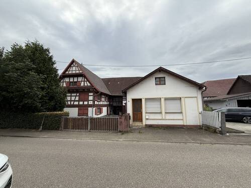 Ansicht Vorderseite - Einfamilienhaus mit 300,00 m&sup2; in Schwanau / Nonnenweier zum Kaufen