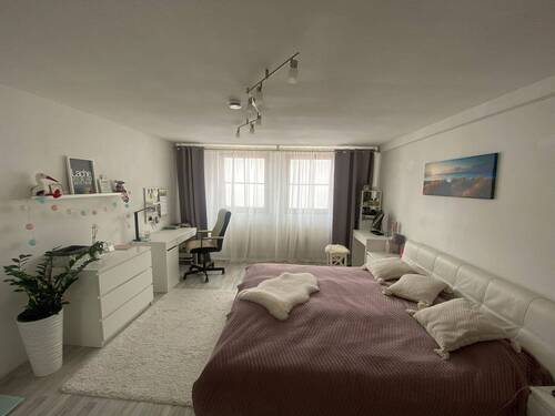 Schlafzimmer - 4 Zimmer Etagenwohnung zur Miete in Herrenberg