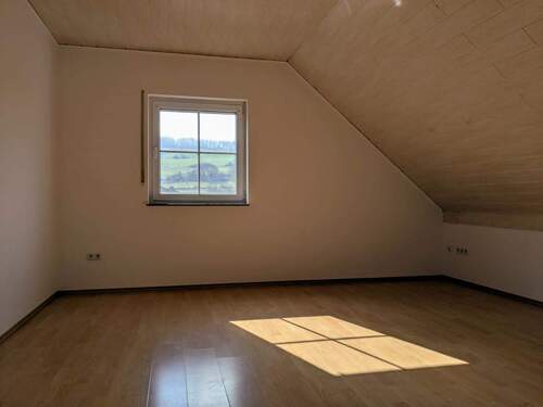 Schlafzimmer DG (2) - 