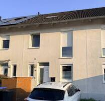 Reihenmittelhaus in ruhiger Stichstraße mit super günstigen Verbrauchswerten in Kenzingen